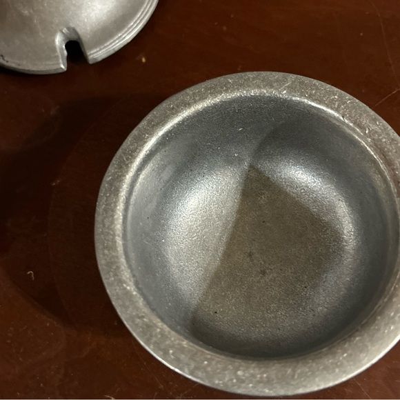 Carson Pewter sugar and creamer set. - Picture 11 of 12